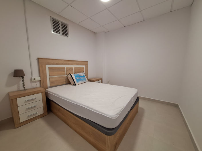 Image No.14-4 Bed House for sale