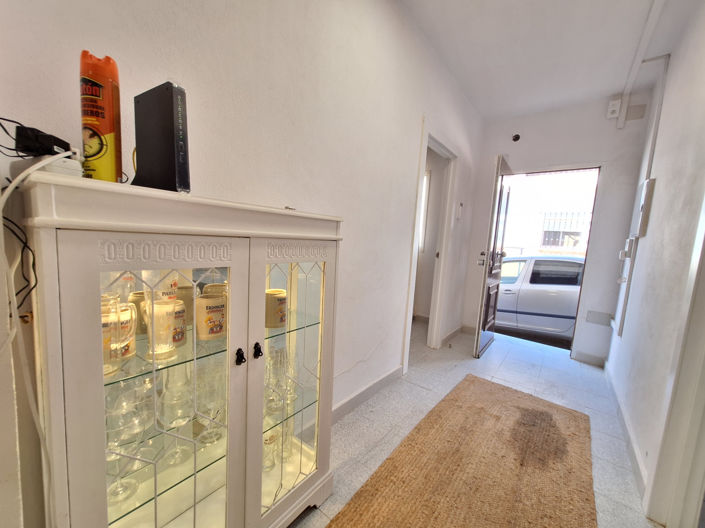 Image No.16-4 Bed House for sale