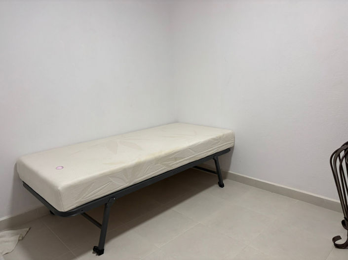 Image No.21-4 Bed House for sale