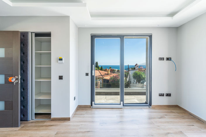 Image No.15-3 Bed Villa for sale