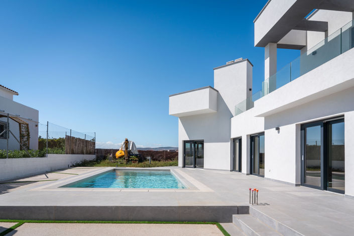 Image No.2-3 Bed Villa for sale