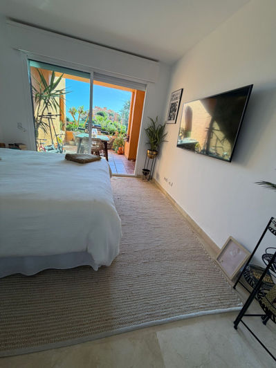 Image No.19-3 Bed Apartment for sale