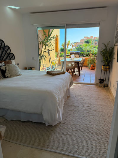 Image No.21-3 Bed Apartment for sale