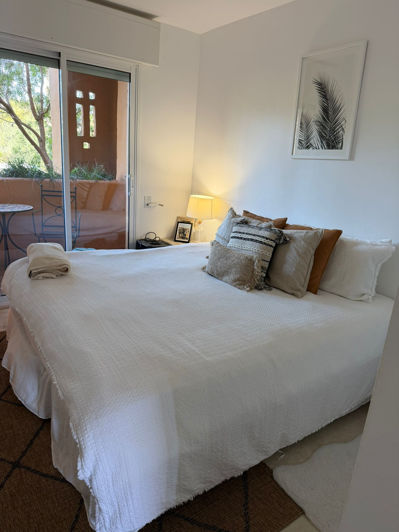 Image No.30-3 Bed Apartment for sale