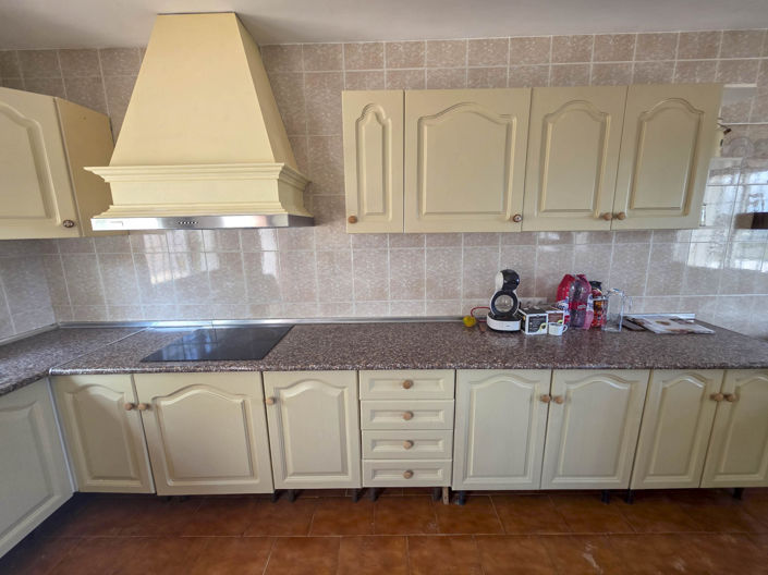 Image No.26-3 Bed House for sale