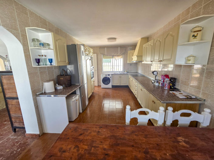 Image No.5-3 Bed House for sale