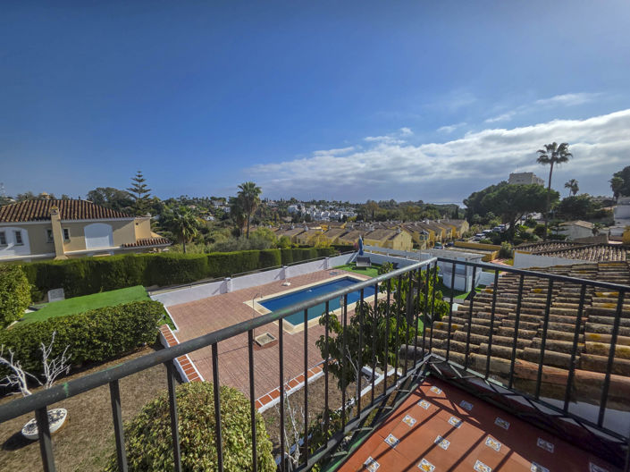 Image No.8-3 Bed House for sale