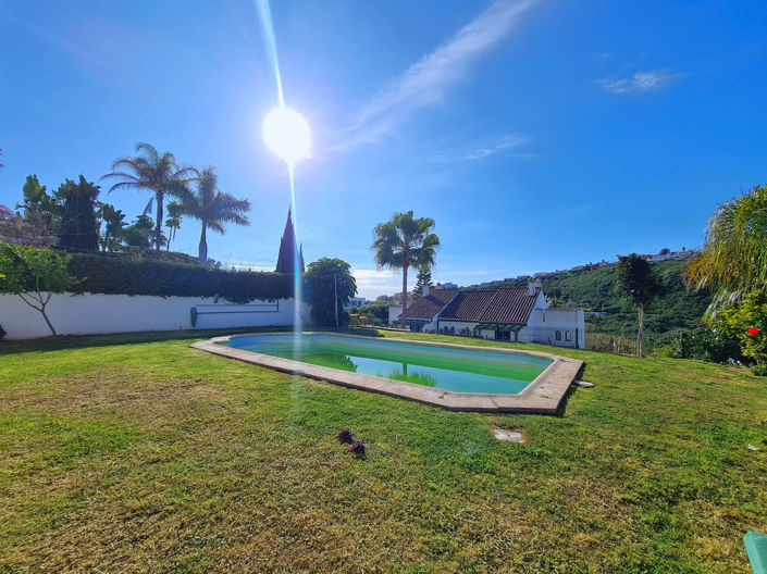 Image No.14-3 Bed House for sale