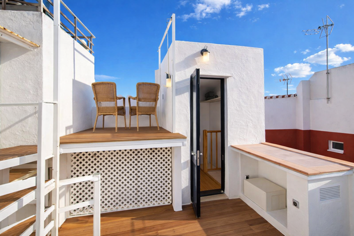 Image No.11-1 Bed Townhouse for sale