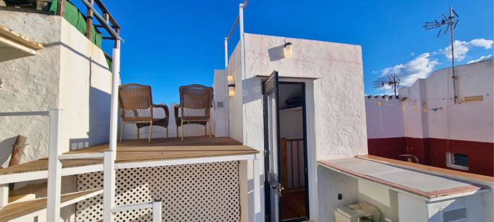 Image No.18-1 Bed Townhouse for sale