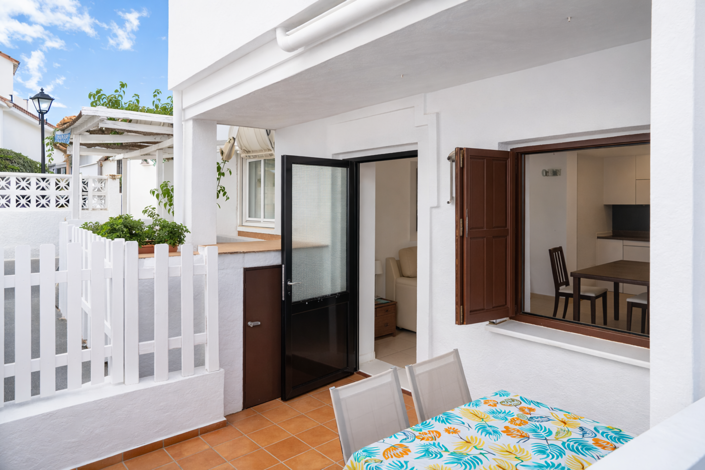 Image No.18-1 Bed Townhouse for sale