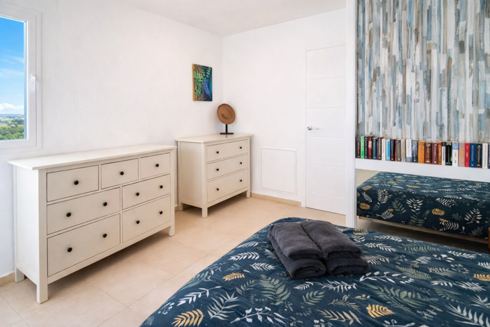 Image No.27-1 Bed Townhouse for sale