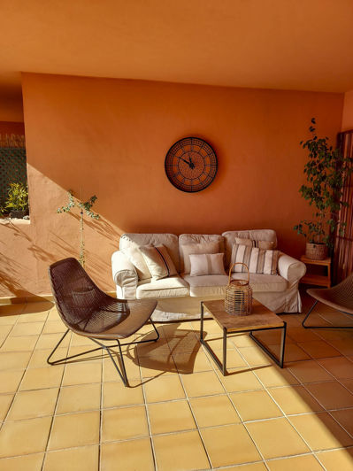 Image No.20-2 Bed Property for sale