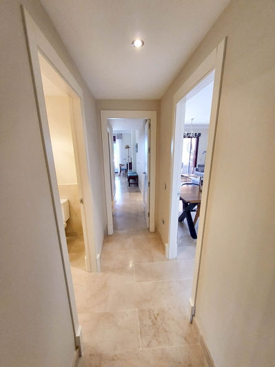 Image No.28-2 Bed Property for sale