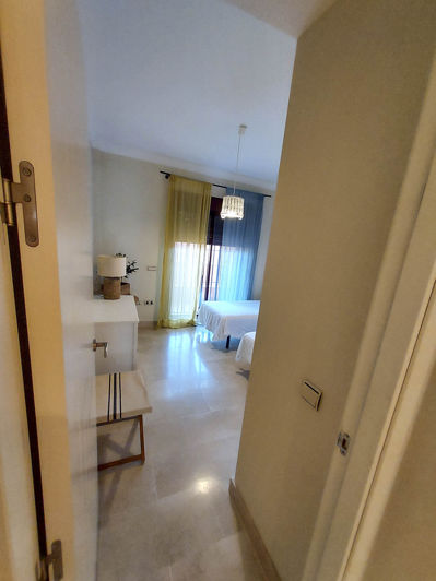 Image No.30-2 Bed Property for sale