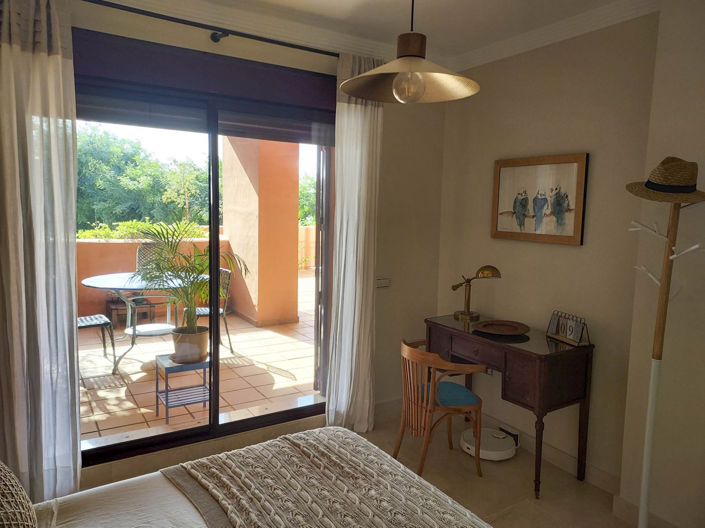 Image No.33-2 Bed Property for sale