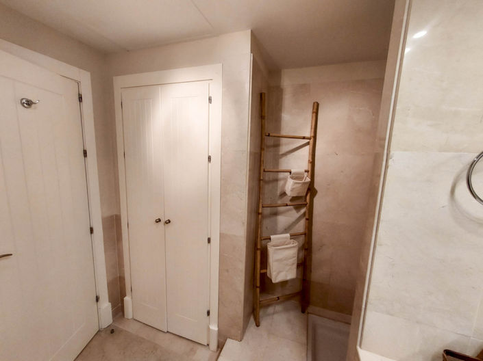 Image No.37-2 Bed Property for sale