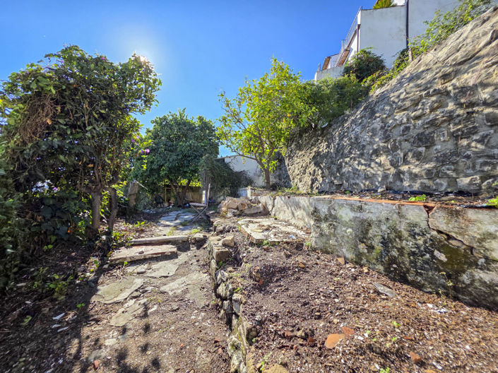 Image No.12-3 Bed Townhouse for sale