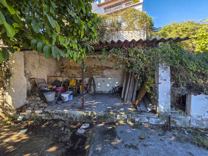 Image No.15-3 Bed Townhouse for sale