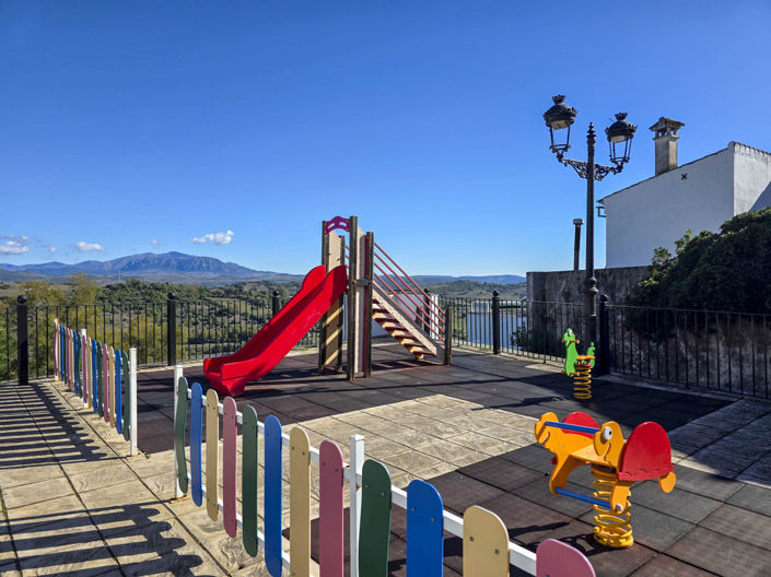 Image No.33-3 Bed Townhouse for sale