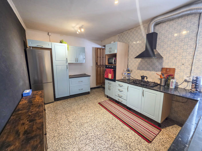 Image No.8-3 Bed Townhouse for sale