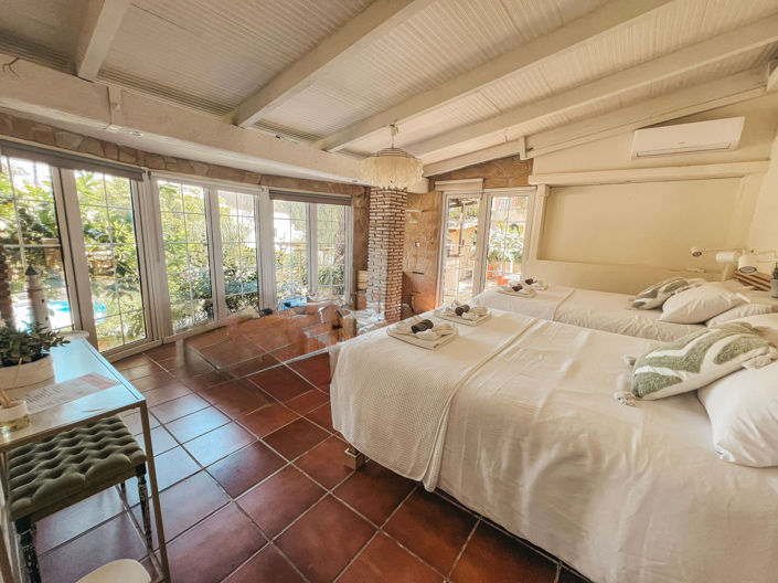 Image No.18-5 Bed House for sale