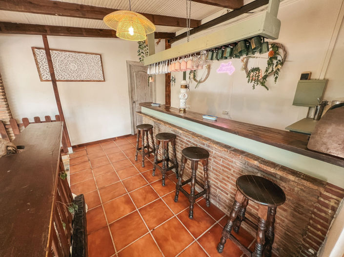 Image No.19-5 Bed House for sale