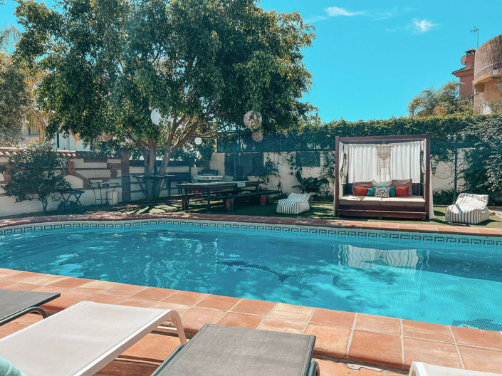 Image No.2-5 Bed House for sale