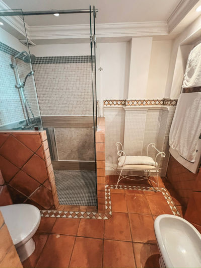 Image No.22-5 Bed House for sale