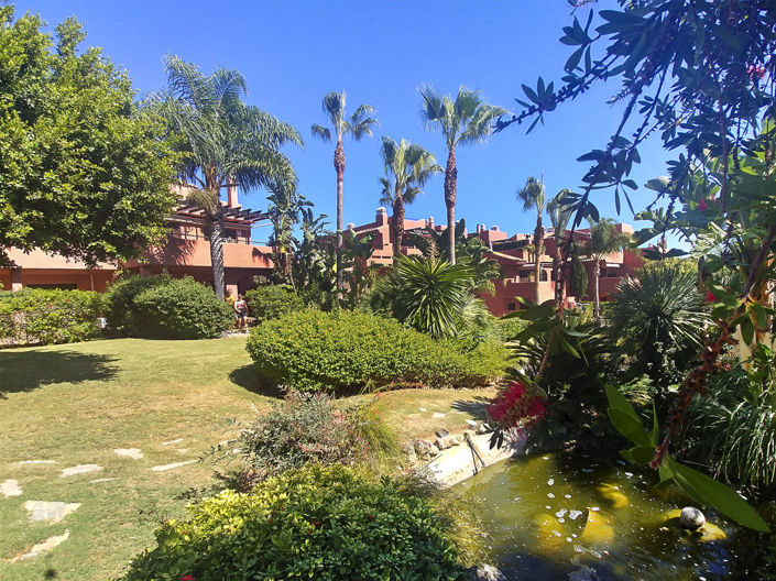 Image No.12-2 Bed Property for sale