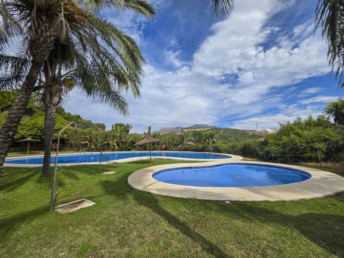 Image No.18-2 Bed Property for sale