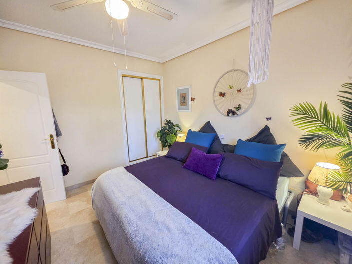 Image No.27-2 Bed Property for sale