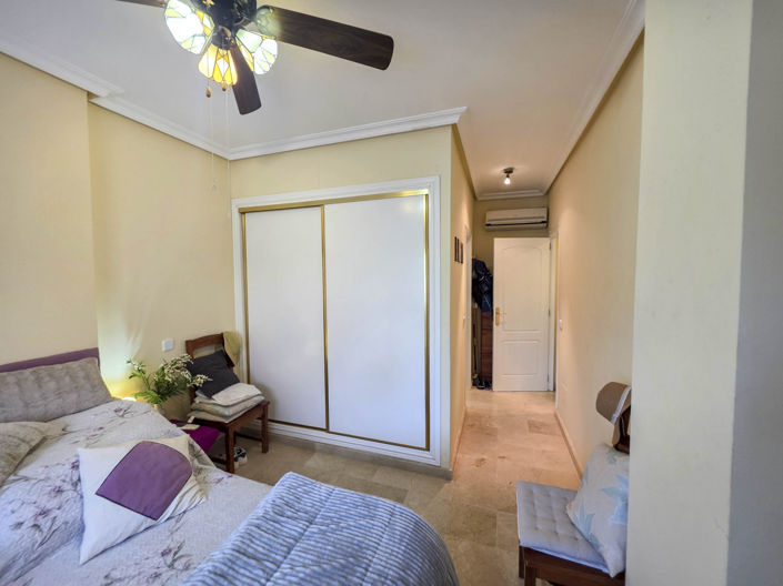 Image No.32-2 Bed Property for sale