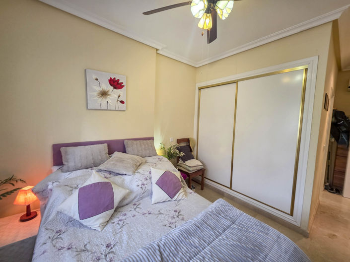 Image No.9-2 Bed Property for sale