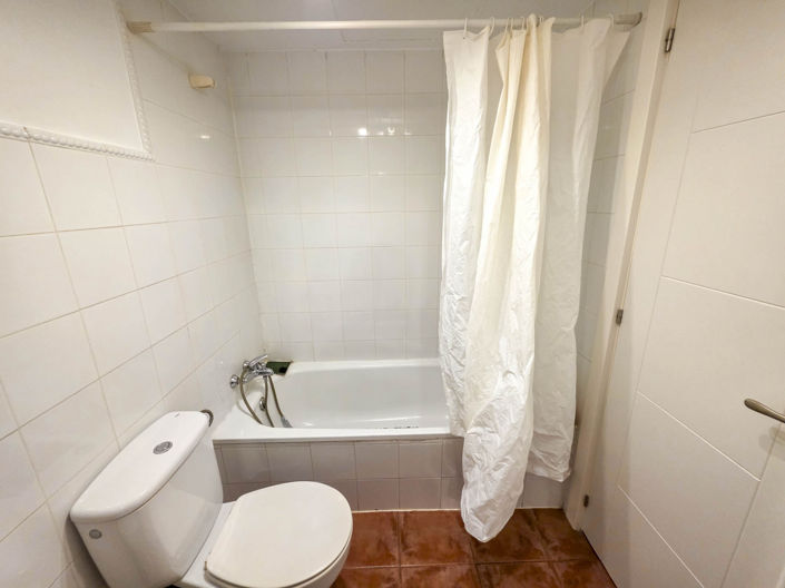 Image No.19-1 Bed Property for sale