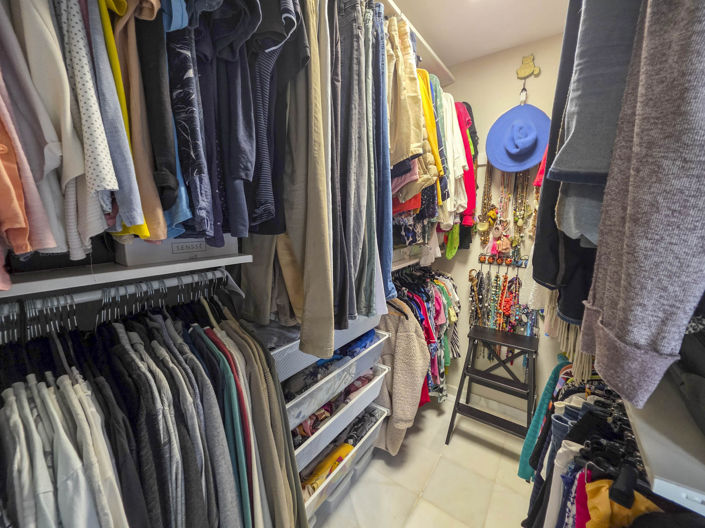 Image No.14-4 Bed House for sale