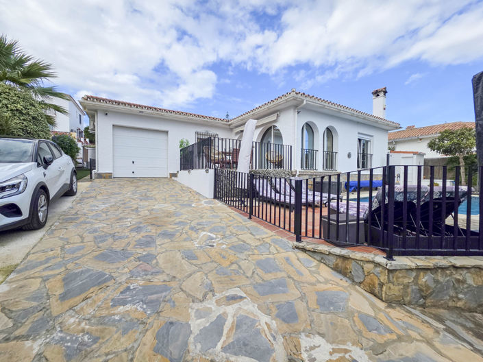 Image No.23-4 Bed House for sale