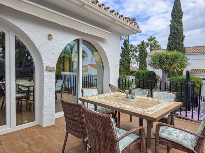 Image No.26-4 Bed House for sale