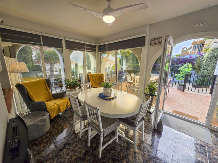 Image No.28-4 Bed House for sale
