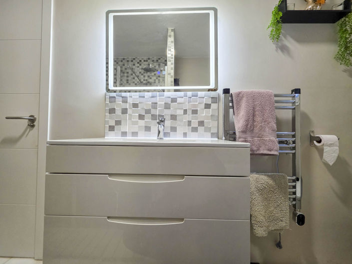 Image No.43-4 Bed House for sale