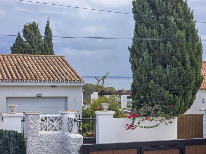 Image No.44-4 Bed House for sale