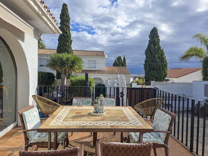 Image No.45-4 Bed House for sale