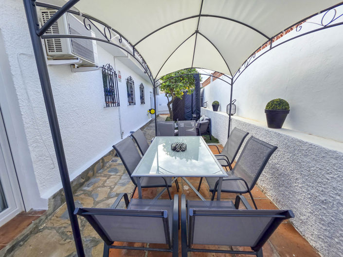 Image No.50-4 Bed House for sale