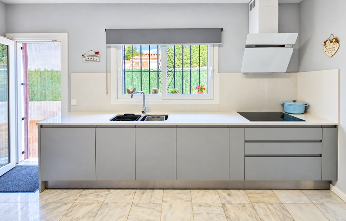 Image No.6-4 Bed House for sale