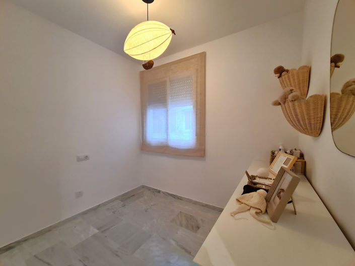 Image No.20-3 Bed Apartment for sale