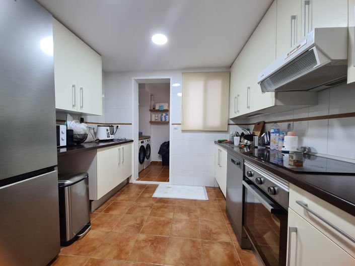 Image No.27-3 Bed Apartment for sale