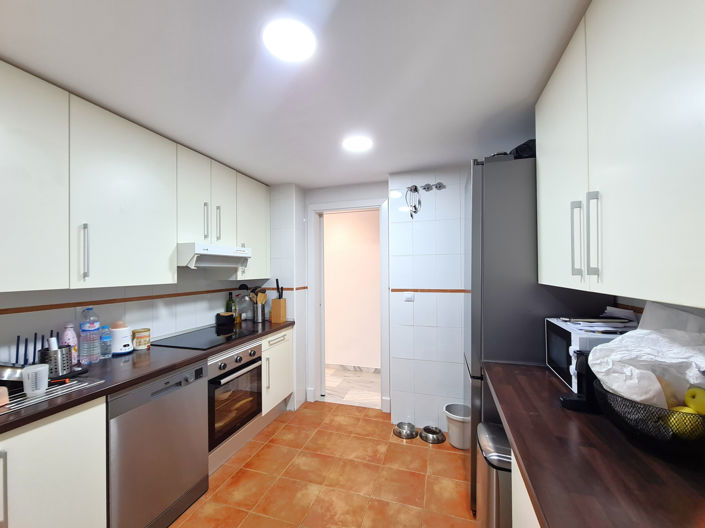 Image No.30-3 Bed Apartment for sale