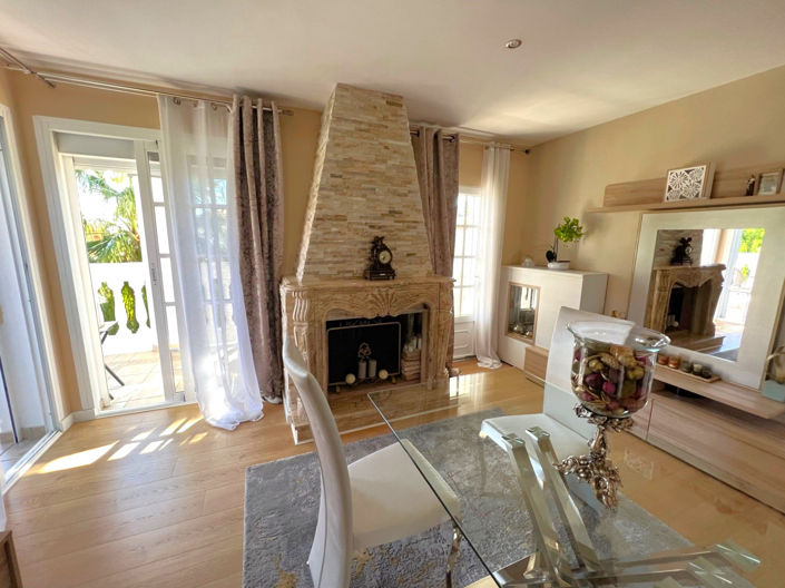 Image No.10-3 Bed House for sale