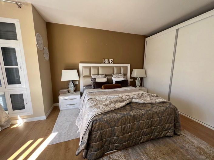 Image No.19-3 Bed House for sale