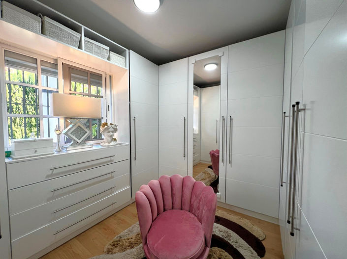 Image No.21-3 Bed House for sale